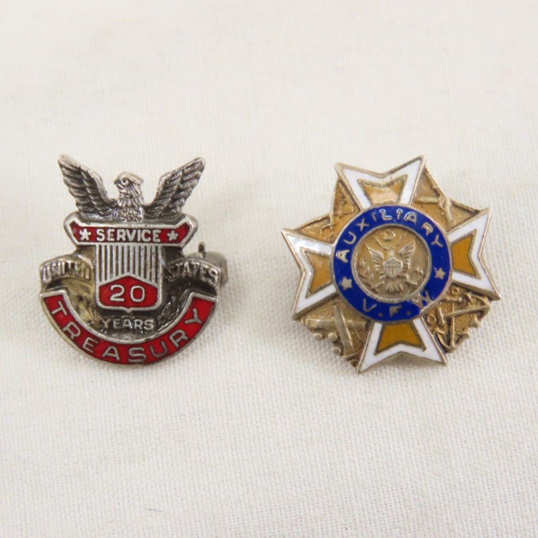 Sons in Service & Other Sterling Pins 17.1g - 2