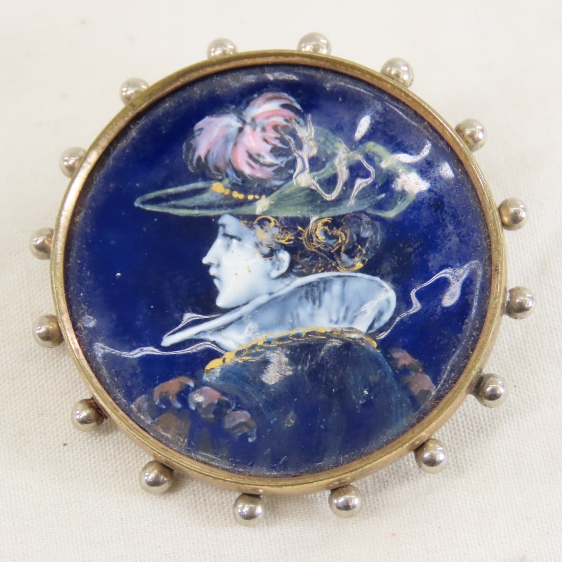 Antique Painted Enamel Portrait Brooch & Earrings - 2