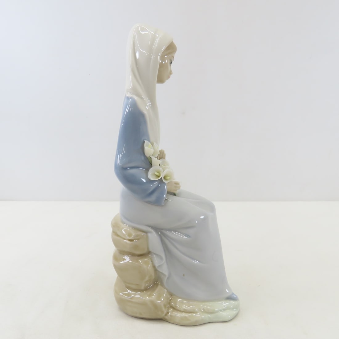 Lladro & Goebel Figurines - 4
