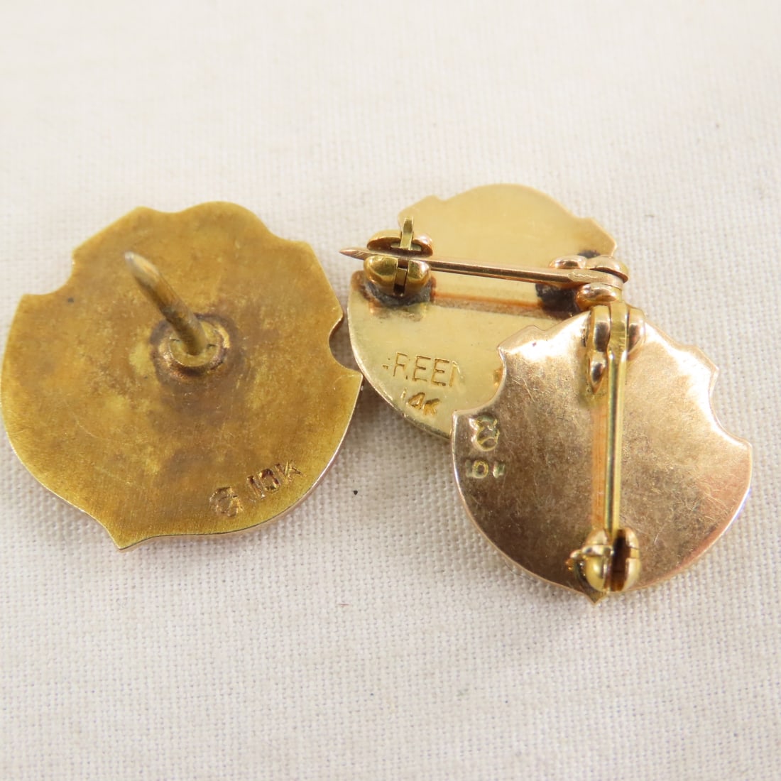 9 Vintage 10 kt Gold Tie Tacs and Pins - 6