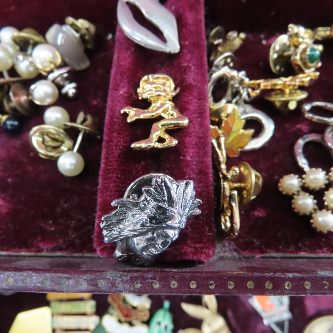Vintage Tie Tacs, Shirt Studs, Service Pins & More - 8