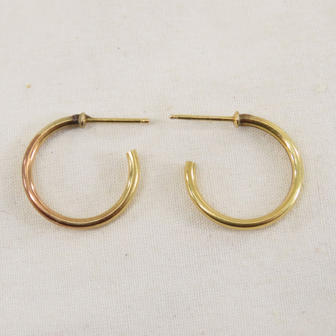 10 kt and 14 kt Gold Earrings and Stick Pin - 2