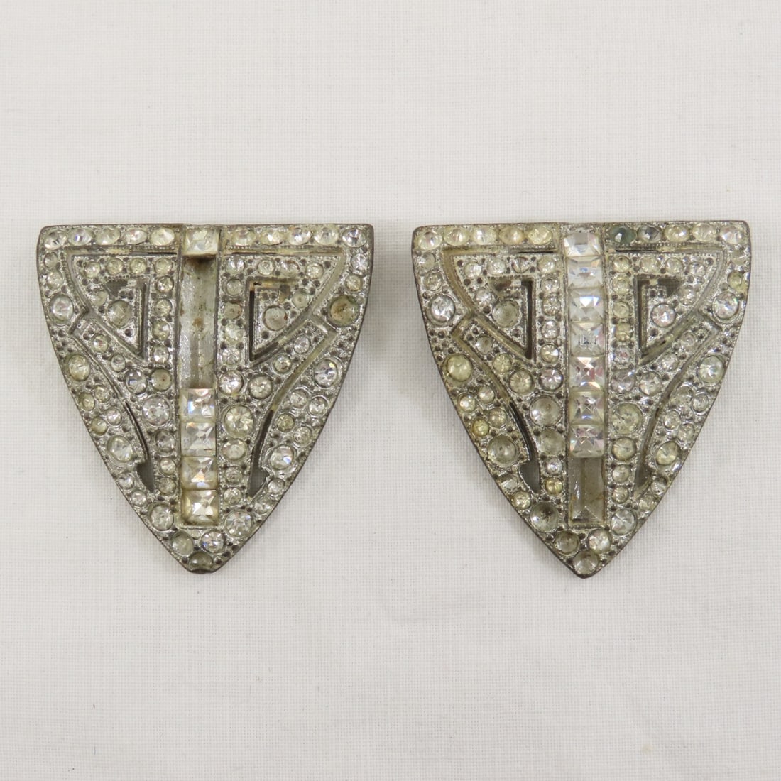 Eisenberg & 2 Pairs Antique Fur Clips - 7