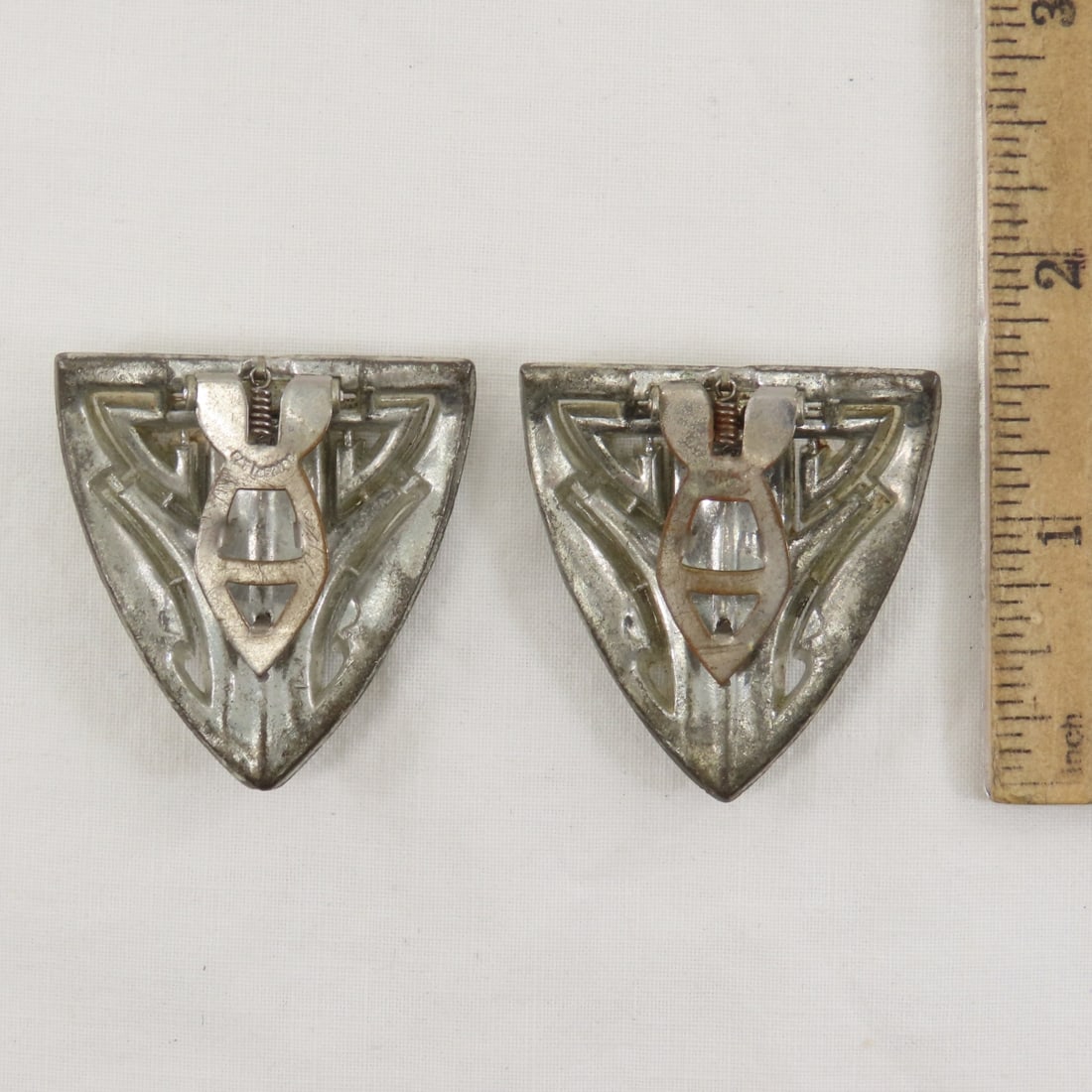 Eisenberg & 2 Pairs Antique Fur Clips - 8