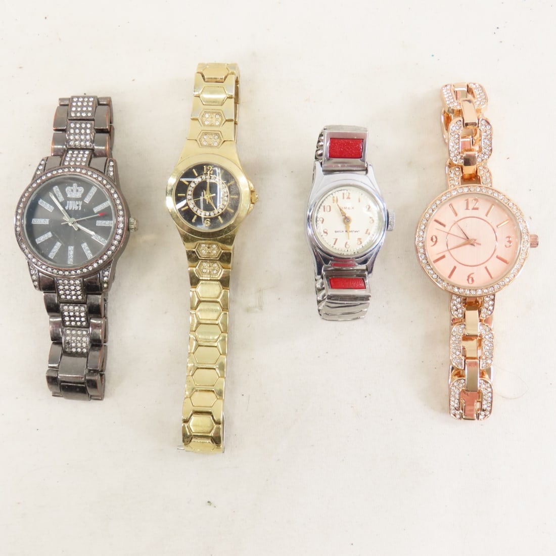Garmin VivoActive, Sport & Fashion Watches - 4