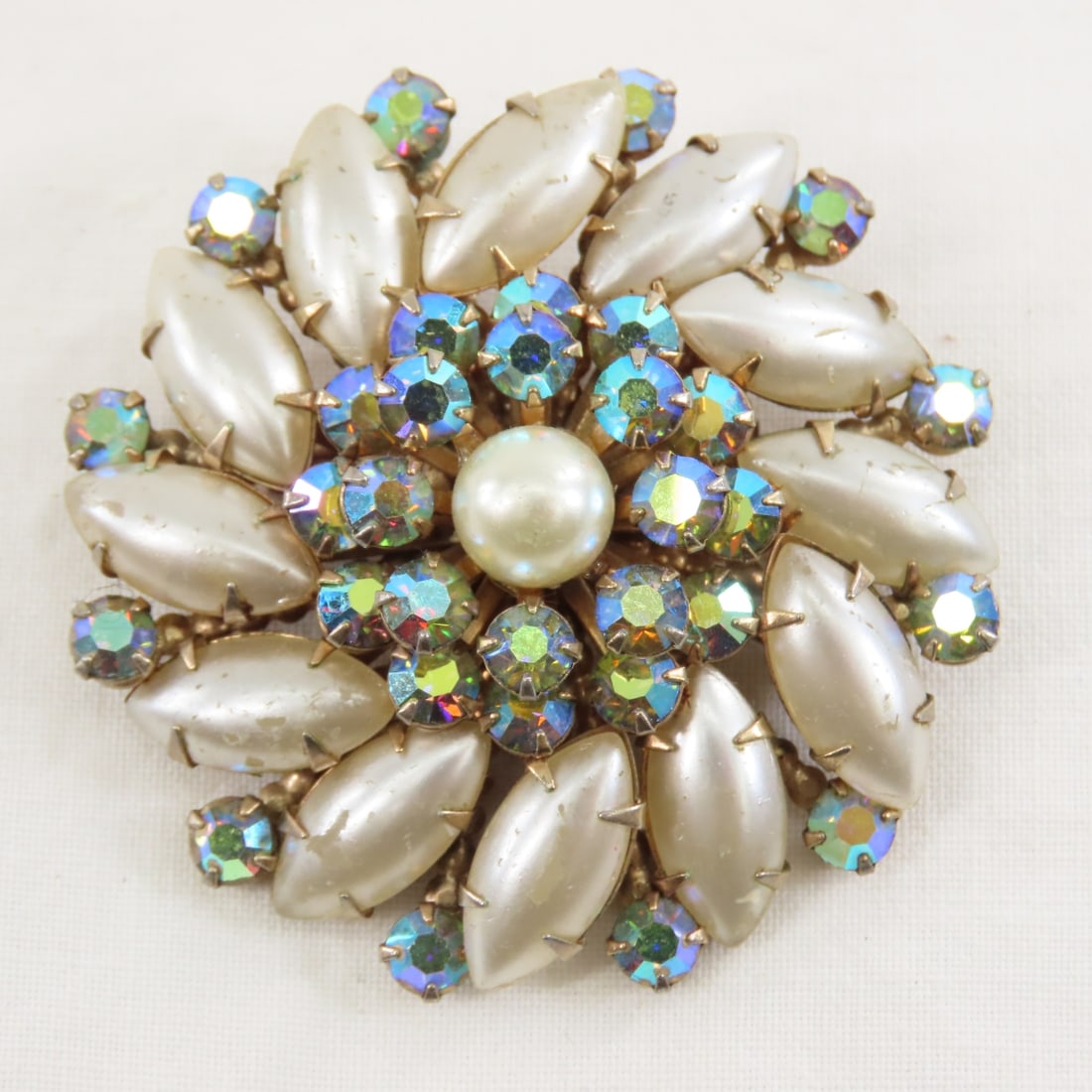 10 Vintage Rhinestone Brooches - 13