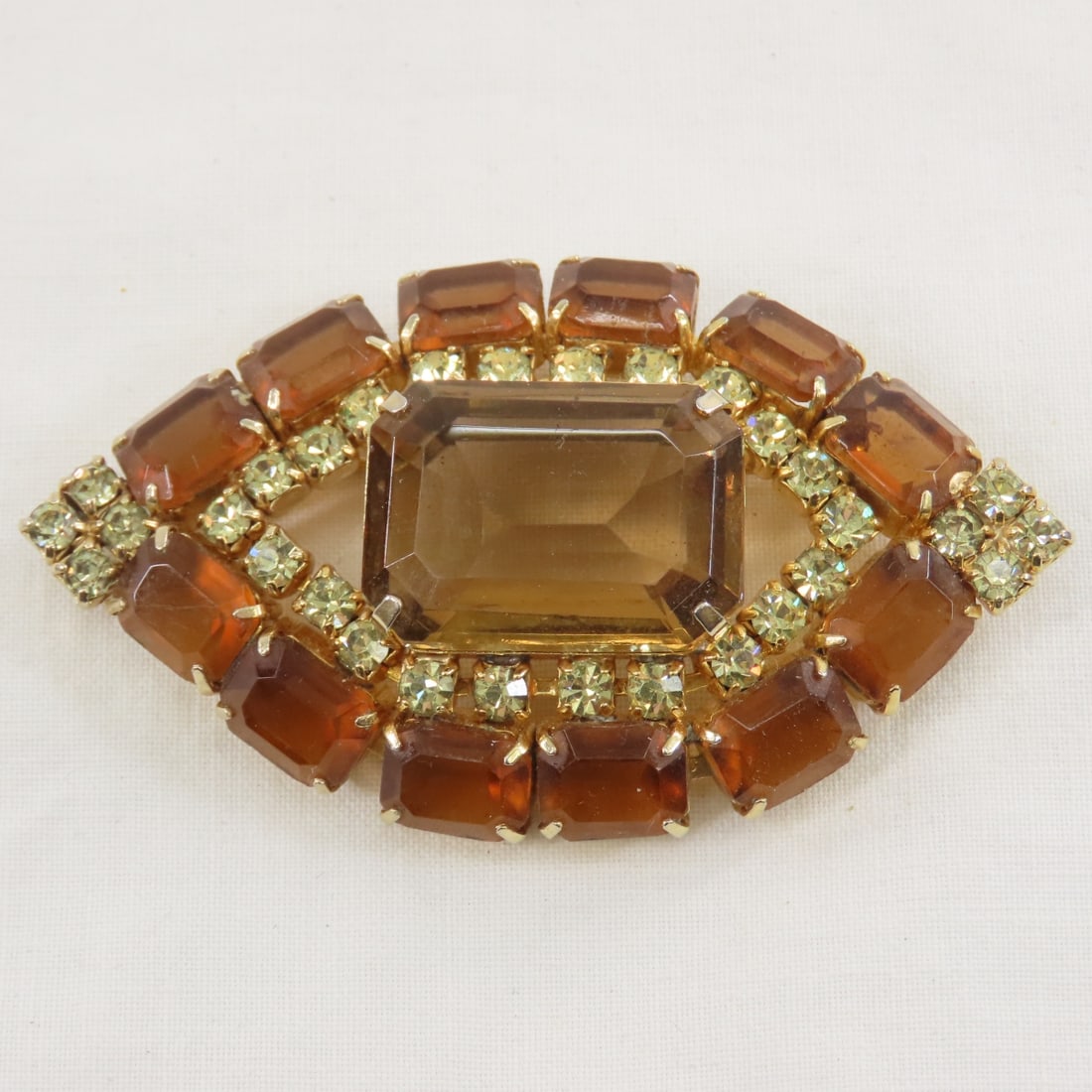 10 Vintage Rhinestone Brooches - 15