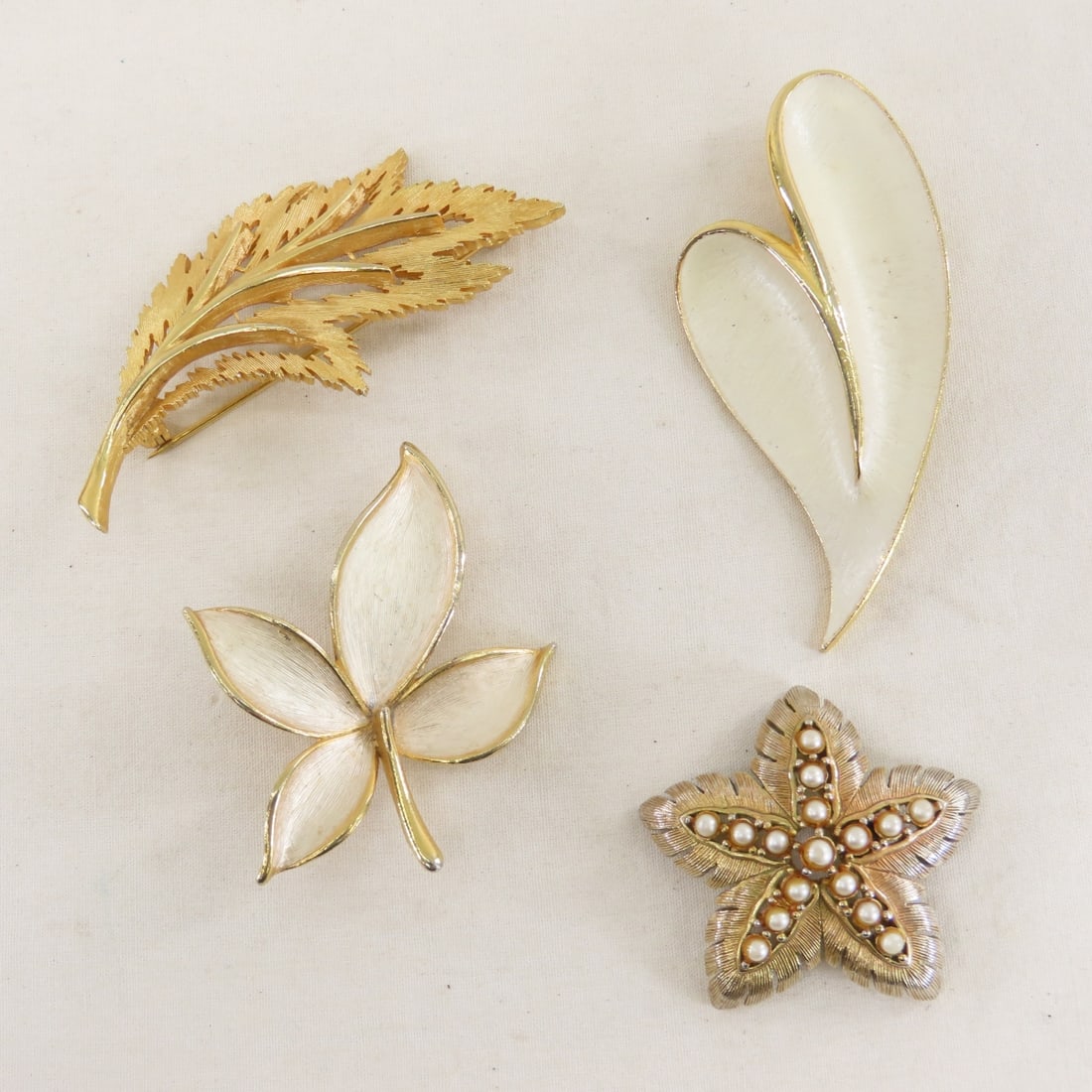 4 JJ and 41 Other Vintage Brooches - 2