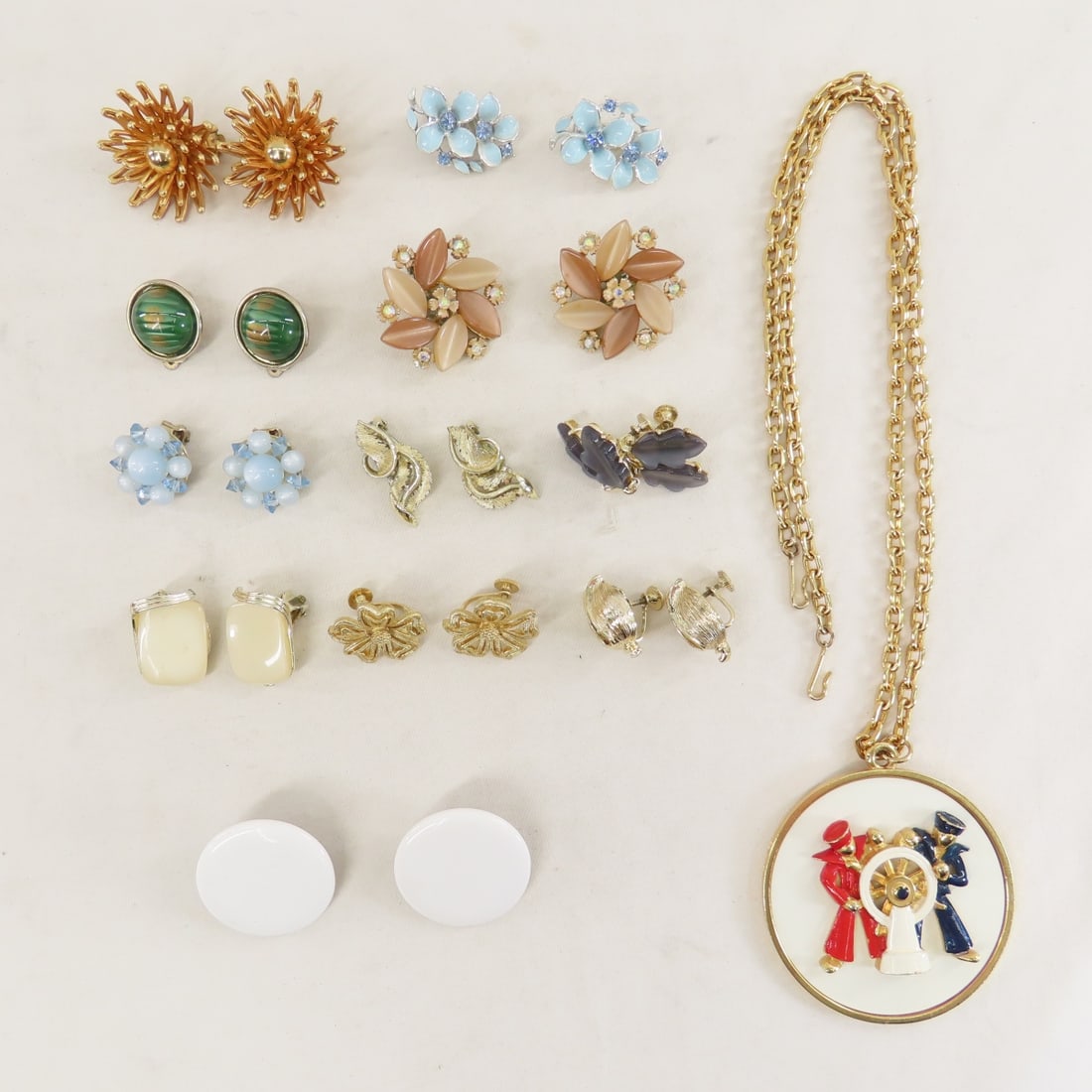 Lisner, Les Bernard & Other Vintage Jewelry - 2