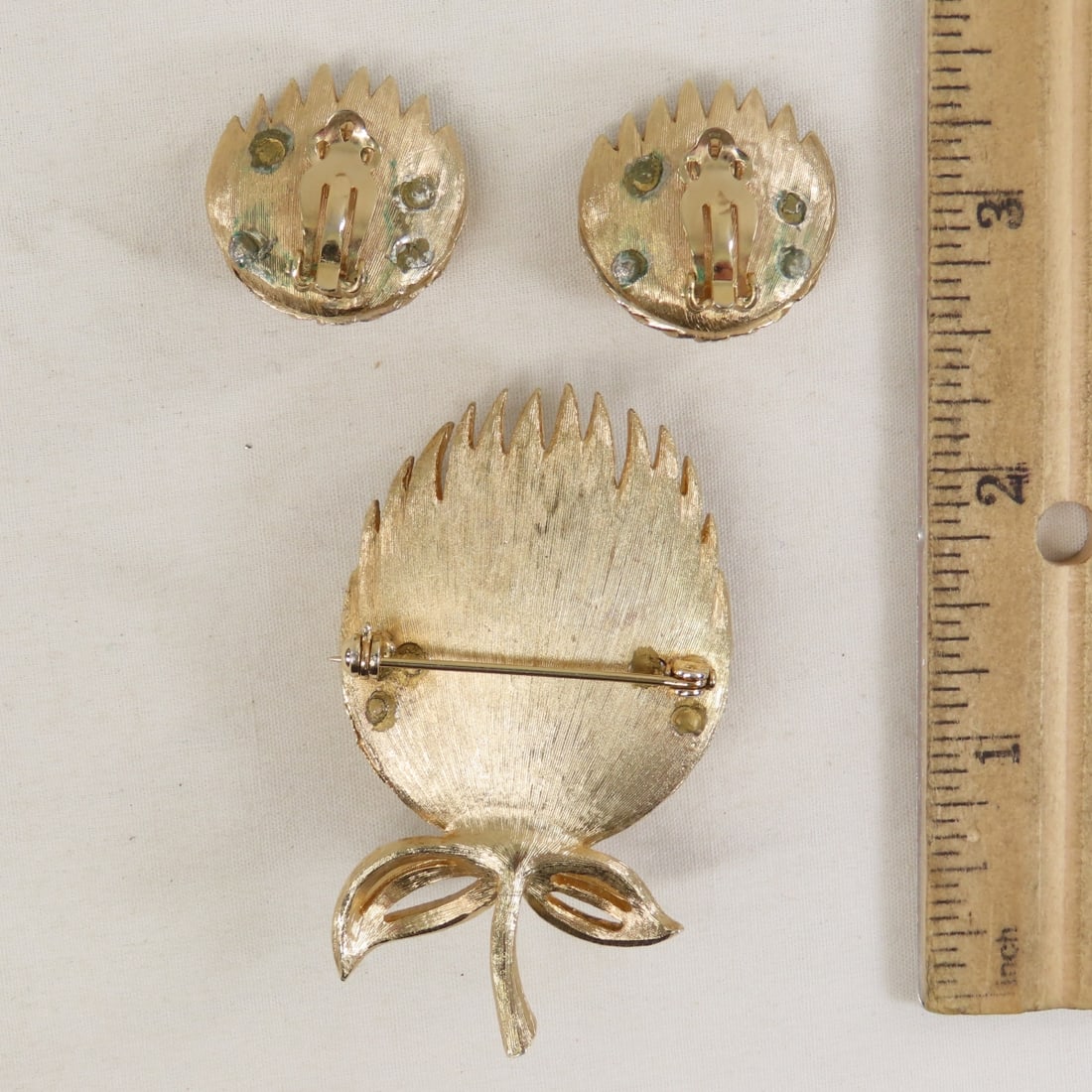 25 Pairs Earrings, 6 Vintage Brooches & 1 Set - 3