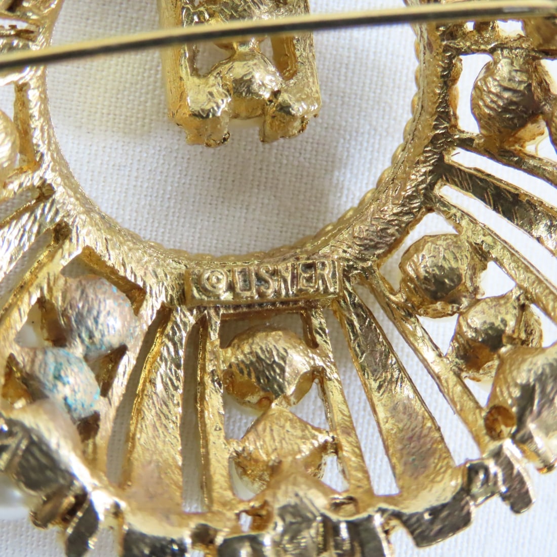 Signed Vintage Fashion Jewelry- Trifari, Lisner - 6