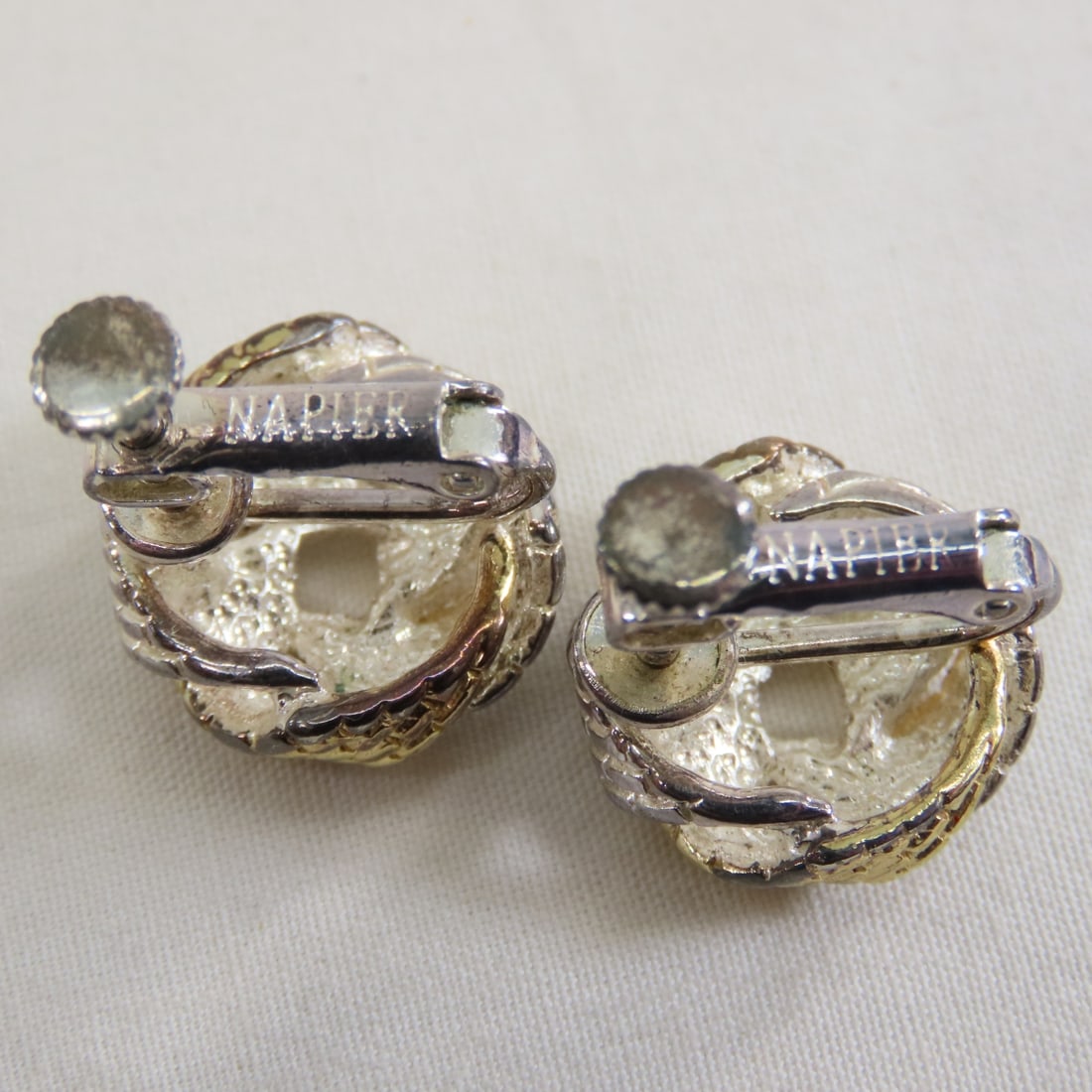 Signed Vintage Fashion Jewelry- Trifari, Lisner - 9