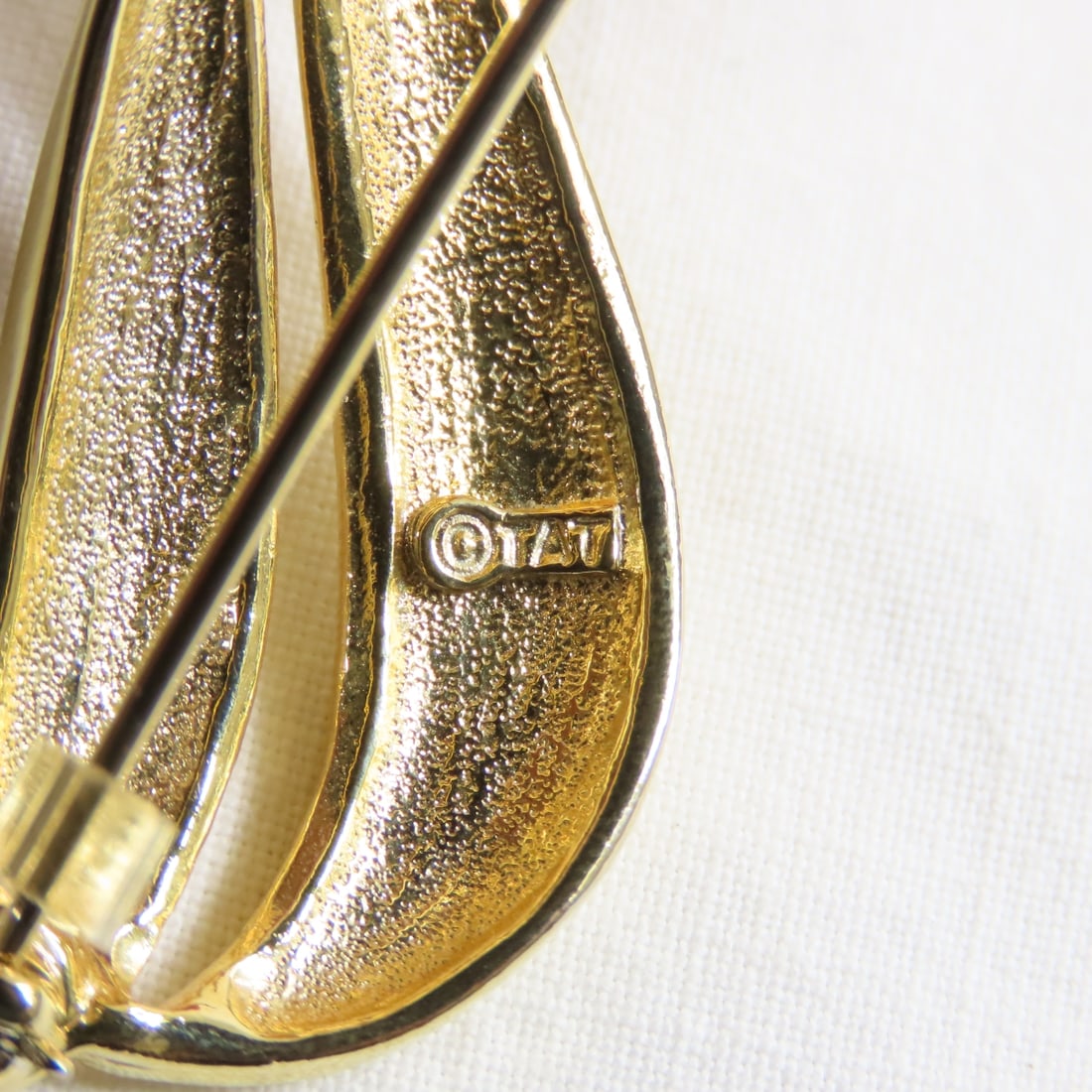 JJ, Giovanni, TAT, SA, Delfts & Vintage Brooches - 13