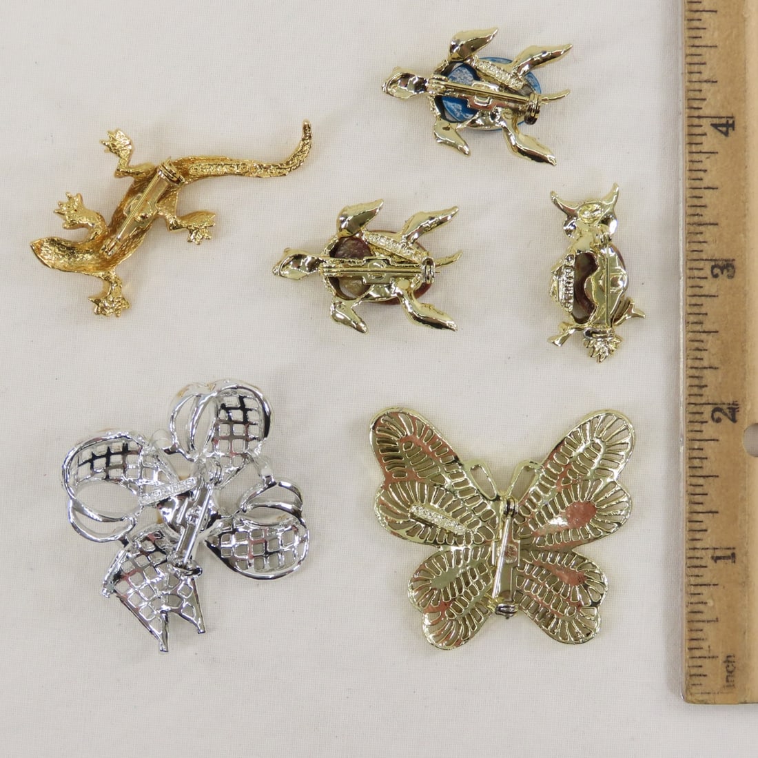 Paradise, Emmons and Other Vintage Brooches - 13