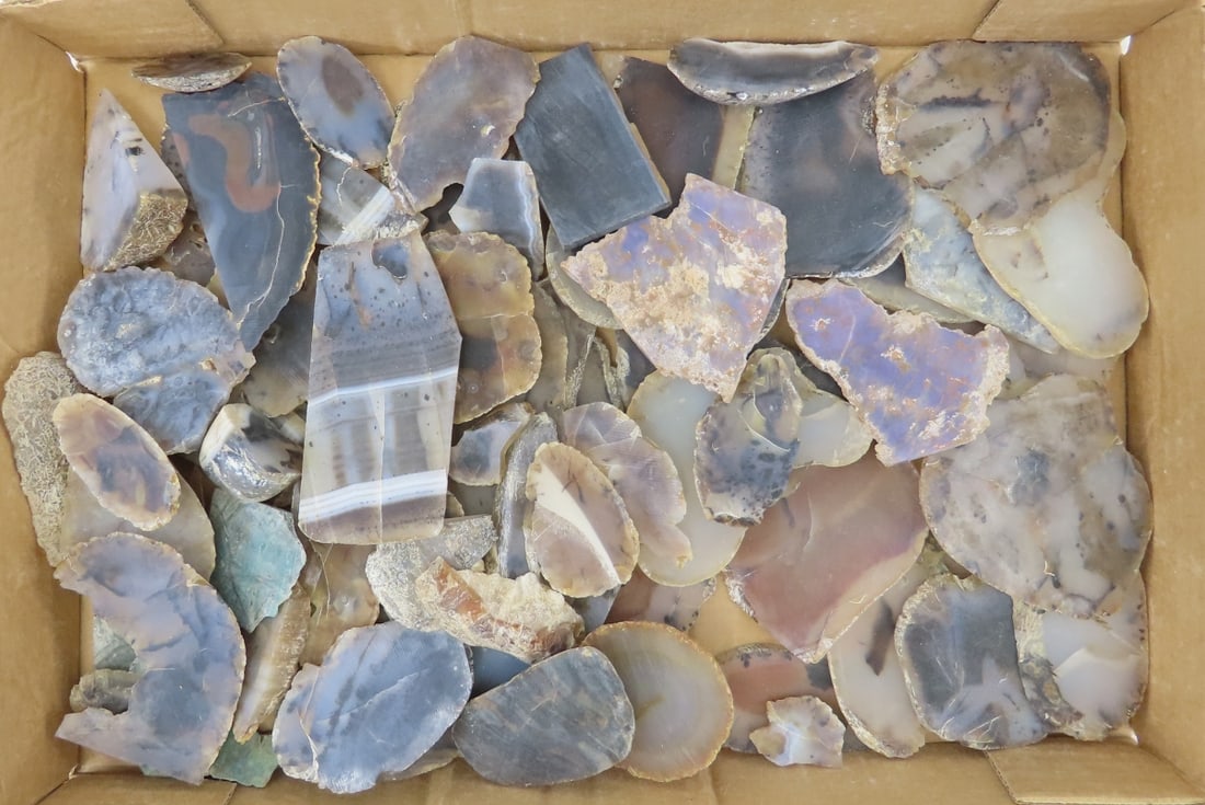 Collection of Agate & Quartz Slabs & End Cuts: Collection of Agate & Quartz Slabs & End Cuts - LOT SIZE: 8x8x8" 5 LBS All information and photos, which are part of the description, are intended to be as accurate as possible, but errors are