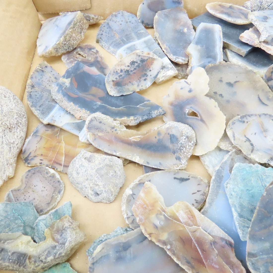Collection of Agate & Quartz Slabs & End Cuts - 9