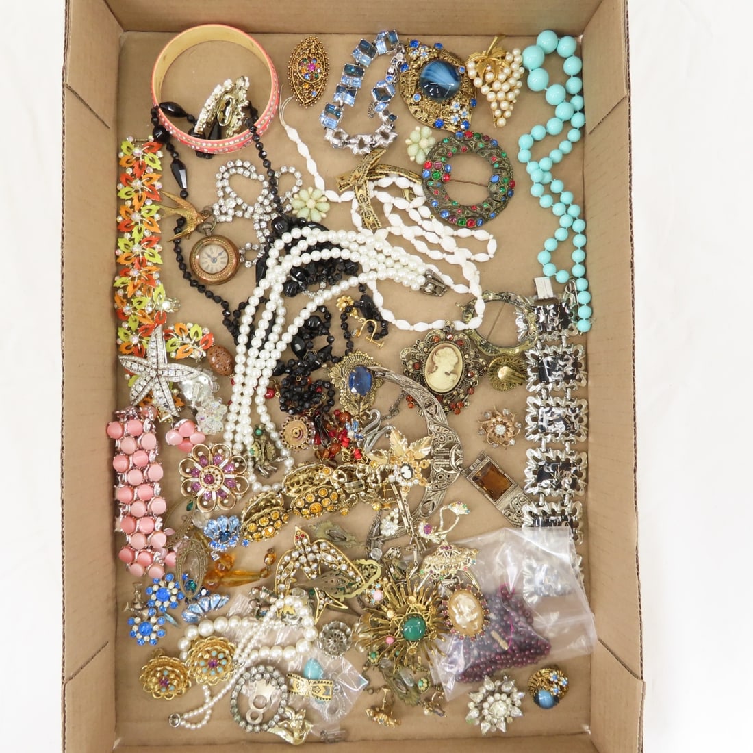 Vintage-Modern Fashion Jewelry for Parts & Repair - 16