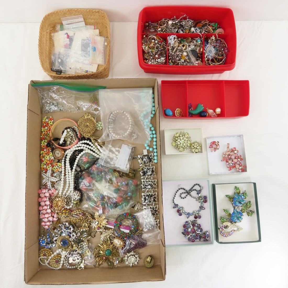 Vintage-Modern Fashion Jewelry for Parts & Repair (1 of 20)