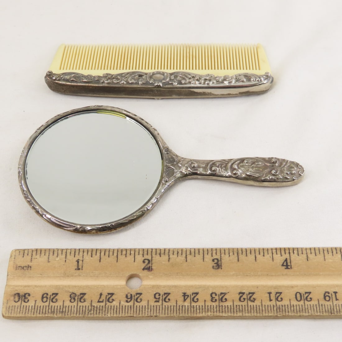 Vintage Compacts, Perfume Bottles, and More - 3