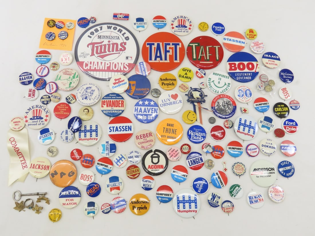 Assorted Pinbacks- Political, Sports & Others: Assorted Pinbacks- Political, Sports & Others - LOT SIZE: 8x8x8" 2 LBS All information and photos, which are part of the description, are intended to be as accurate as possible, but errors are