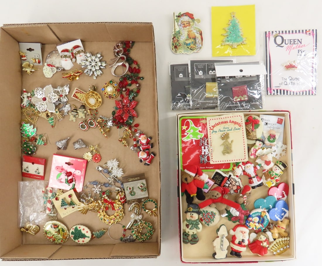 Christmas Fashion Jewelry: Dept 56, Enesco & More (1 of 8)