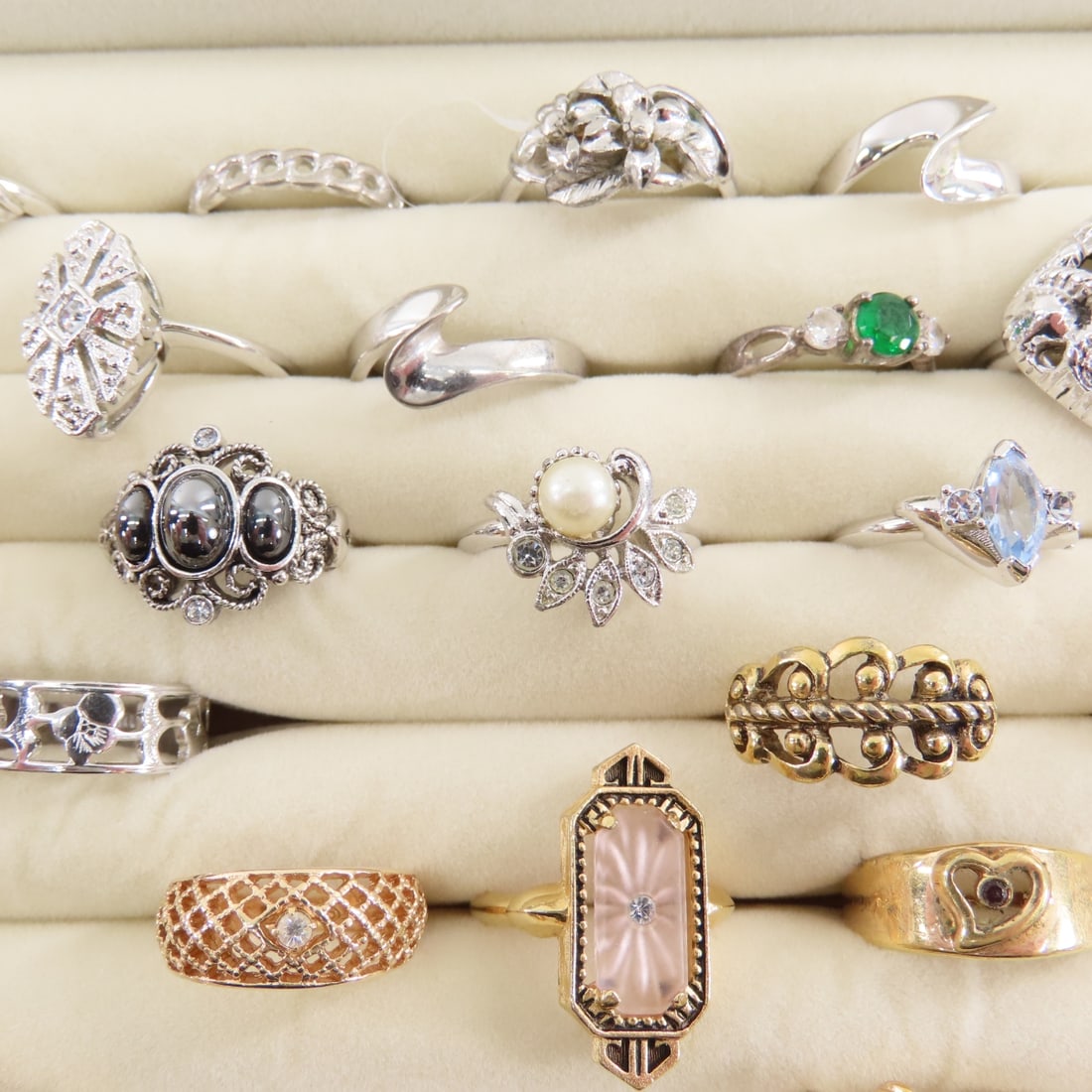 32 Avon Rings with Assorted Sizes, some adjustable - 3
