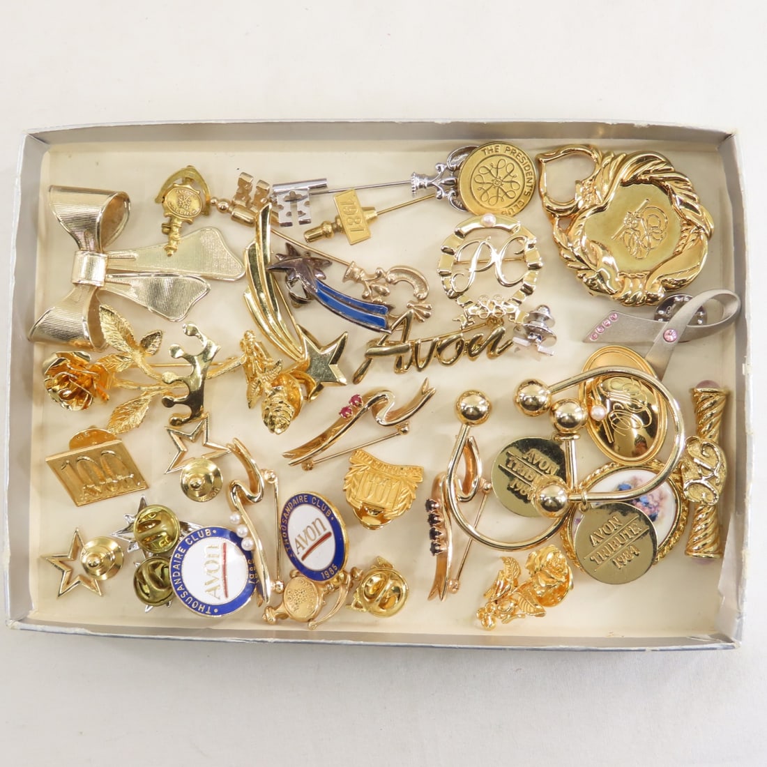 Avon Fashion Jewelry in Boxes & Loose - 2