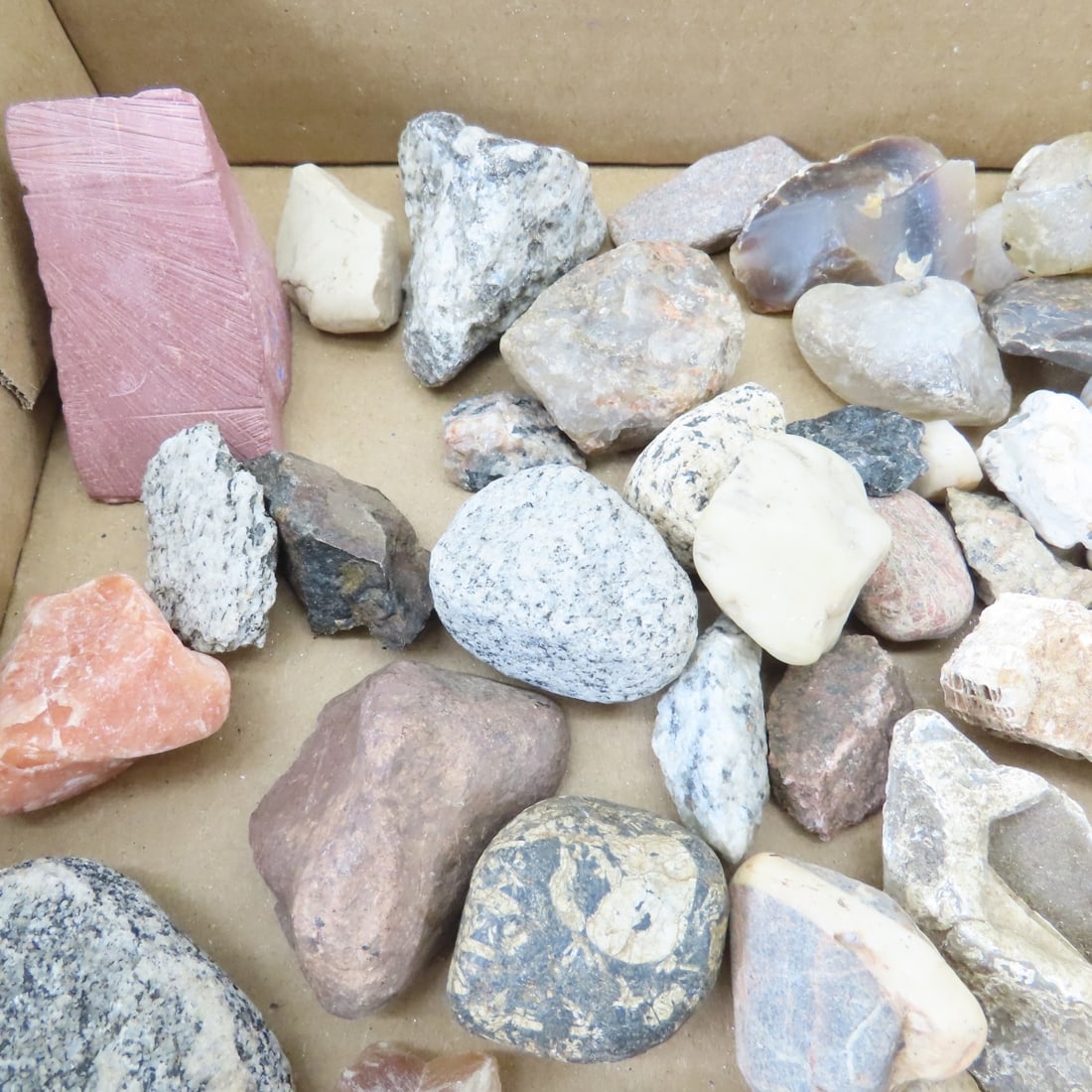 Quartz, Jasper, Amethyst, Agates & other samples - 3