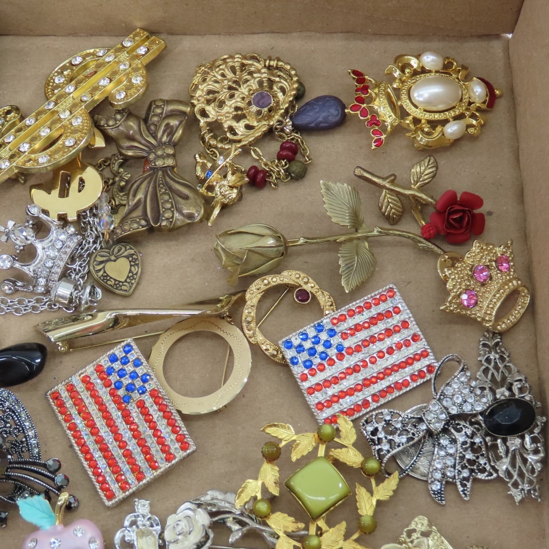 80+ Vintage Fashion Brooches & Stick Pins - 6