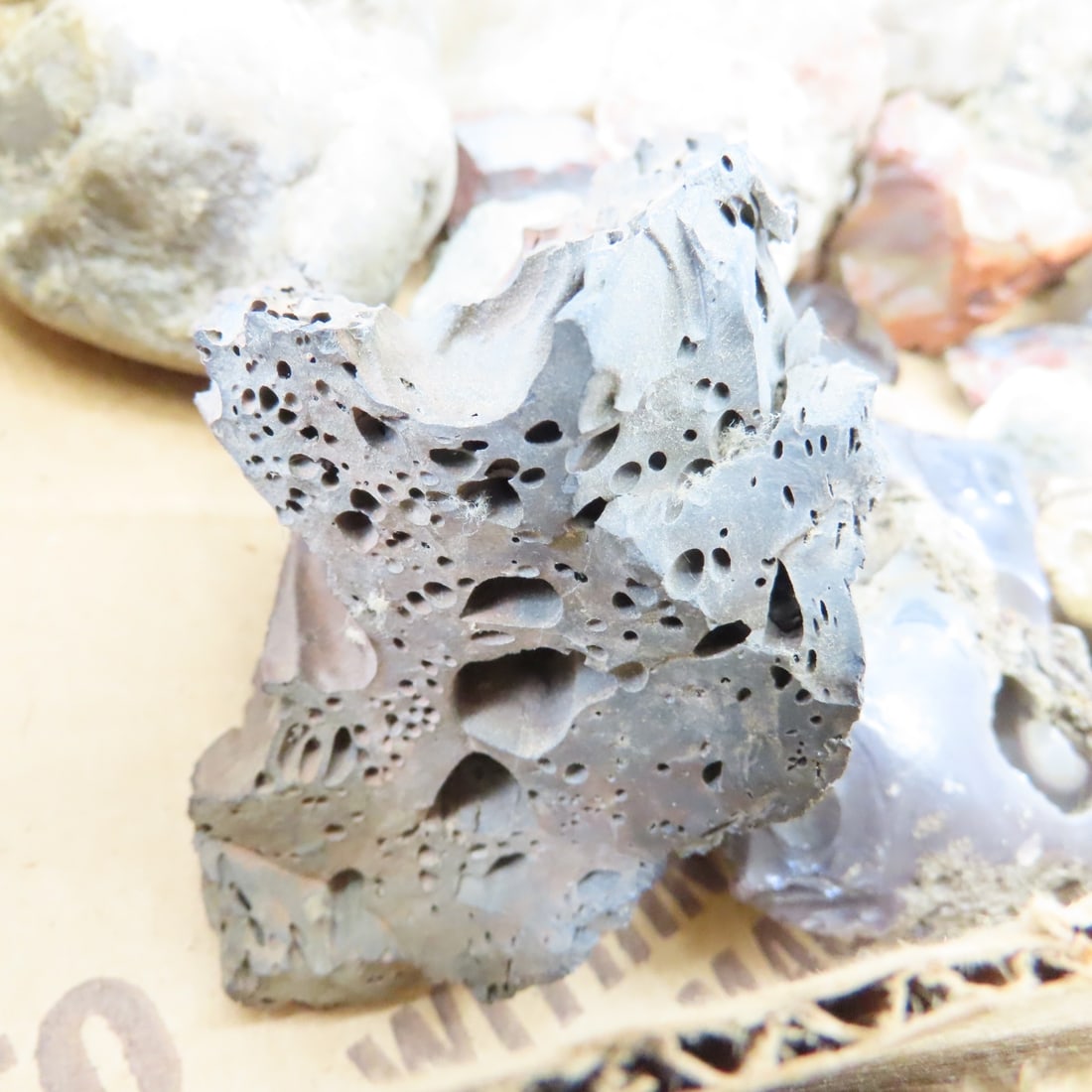 25 Lbs Mixed Quartz, Agate & other Rocks - 4