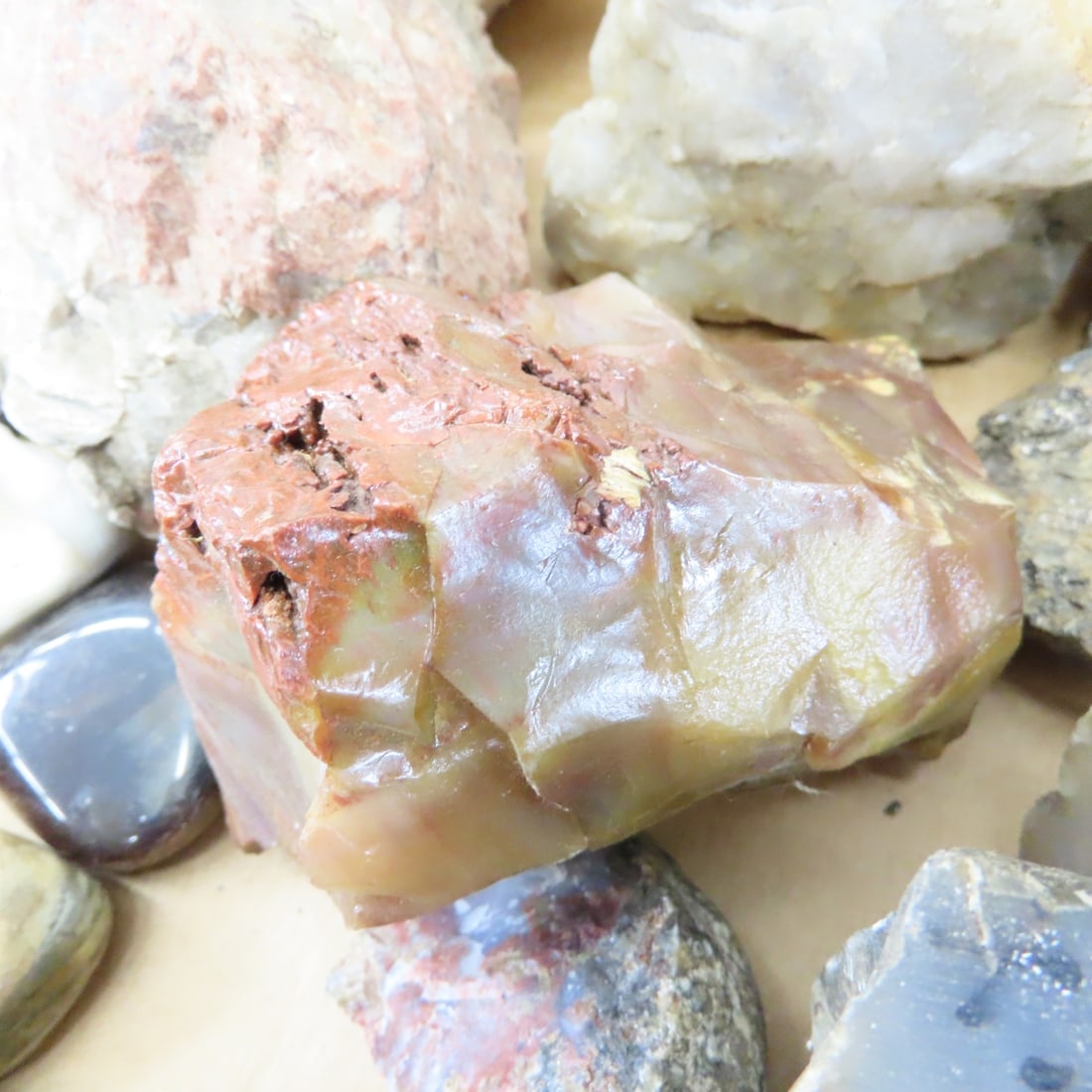 25 Lbs Mixed Quartz, Agate & other Rocks - 7