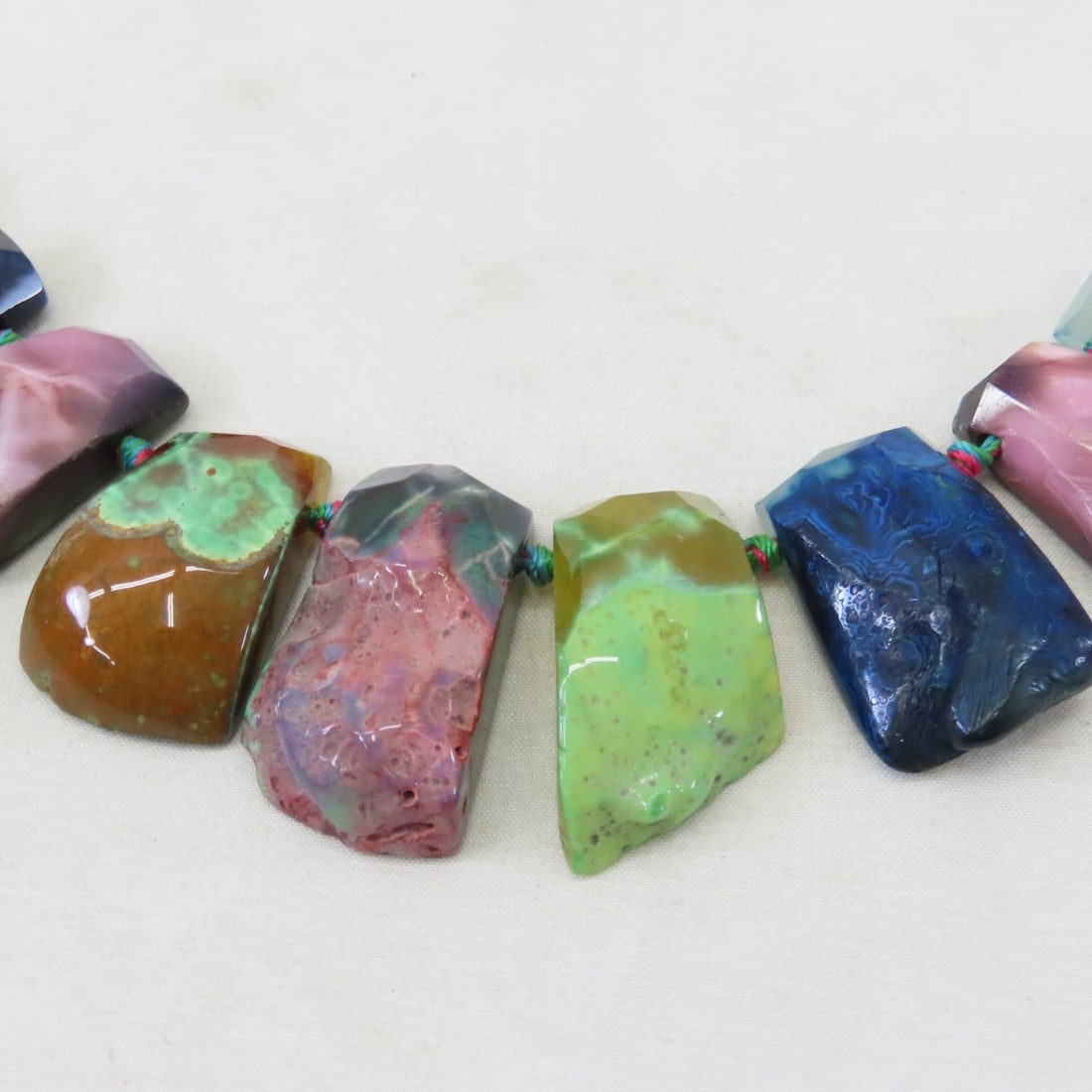 Polished Agate Statement Necklace 220g - 10