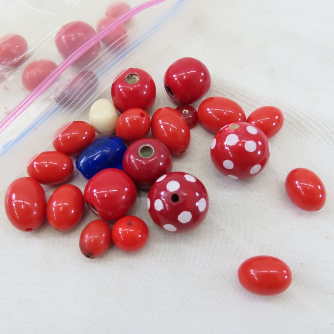 Beads & Buttons & Jewelry making supplies - 16