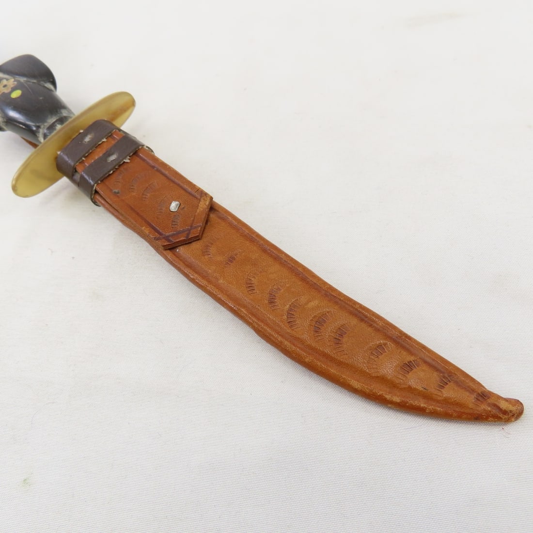 3 Fixed Blade & Folding Pocket Knives, Horn Handle - 7