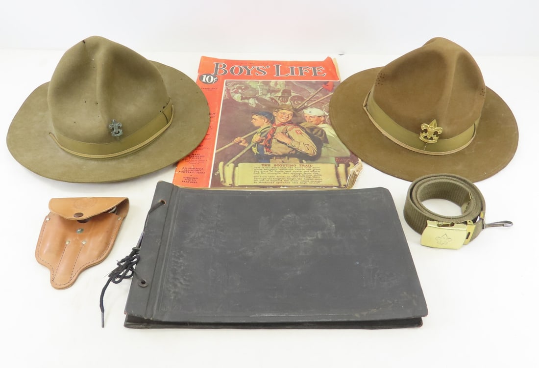 Vintage Boy Scouts Campaign Hats, Belt, Magazine (1 of 20)