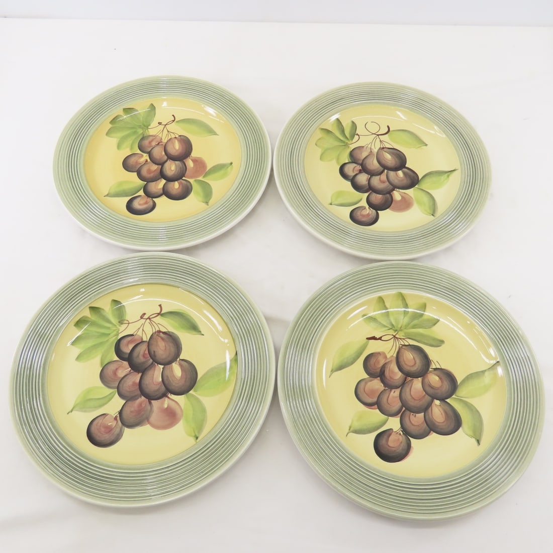 24 Piece Marketplace Dinner Plates, Made in Italy - 4