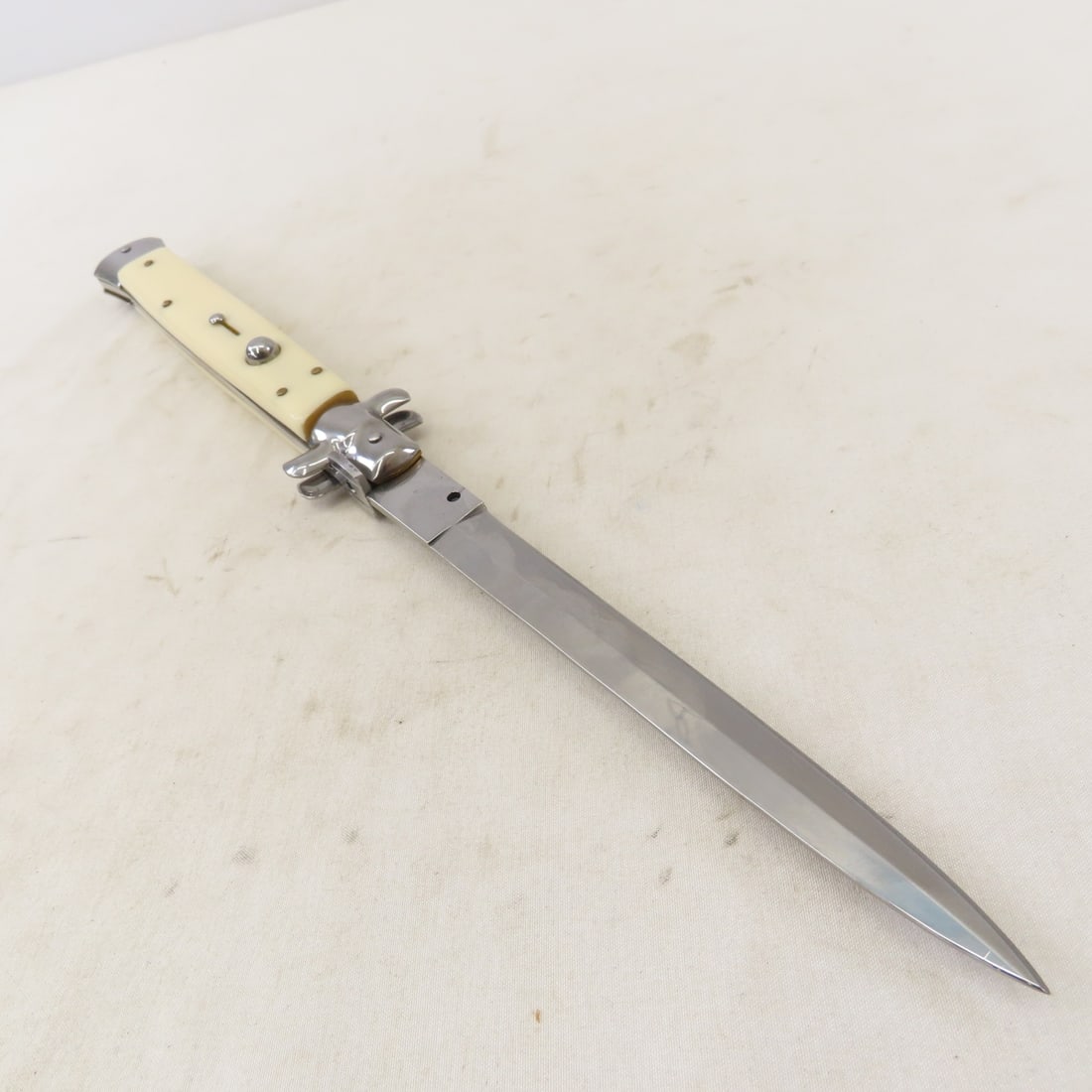 3 Stiletto Assisted Opening Pocket Knives - 3