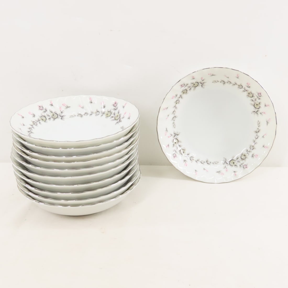 Picardy Style House Dinnerware Set & Wine Glasses - 14