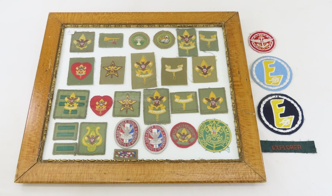 1940s-1960s Boy Scouts Rank Patches & More: 1940s-1960s Boy Scouts Rank Patches & More - Framed. LOT SIZE: 17x15x2" 3 LBS All information and photos, which are part of the description, are intended to be as accurate as possible, but errors are