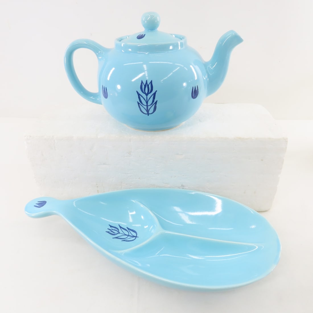 Vintage Hall Kitchenware, Pitchers, Casseroles - 2