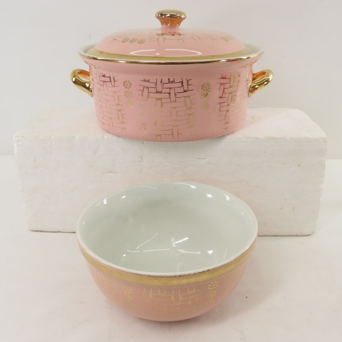 Vintage Hall Kitchenware, Pitchers, Casseroles - 5