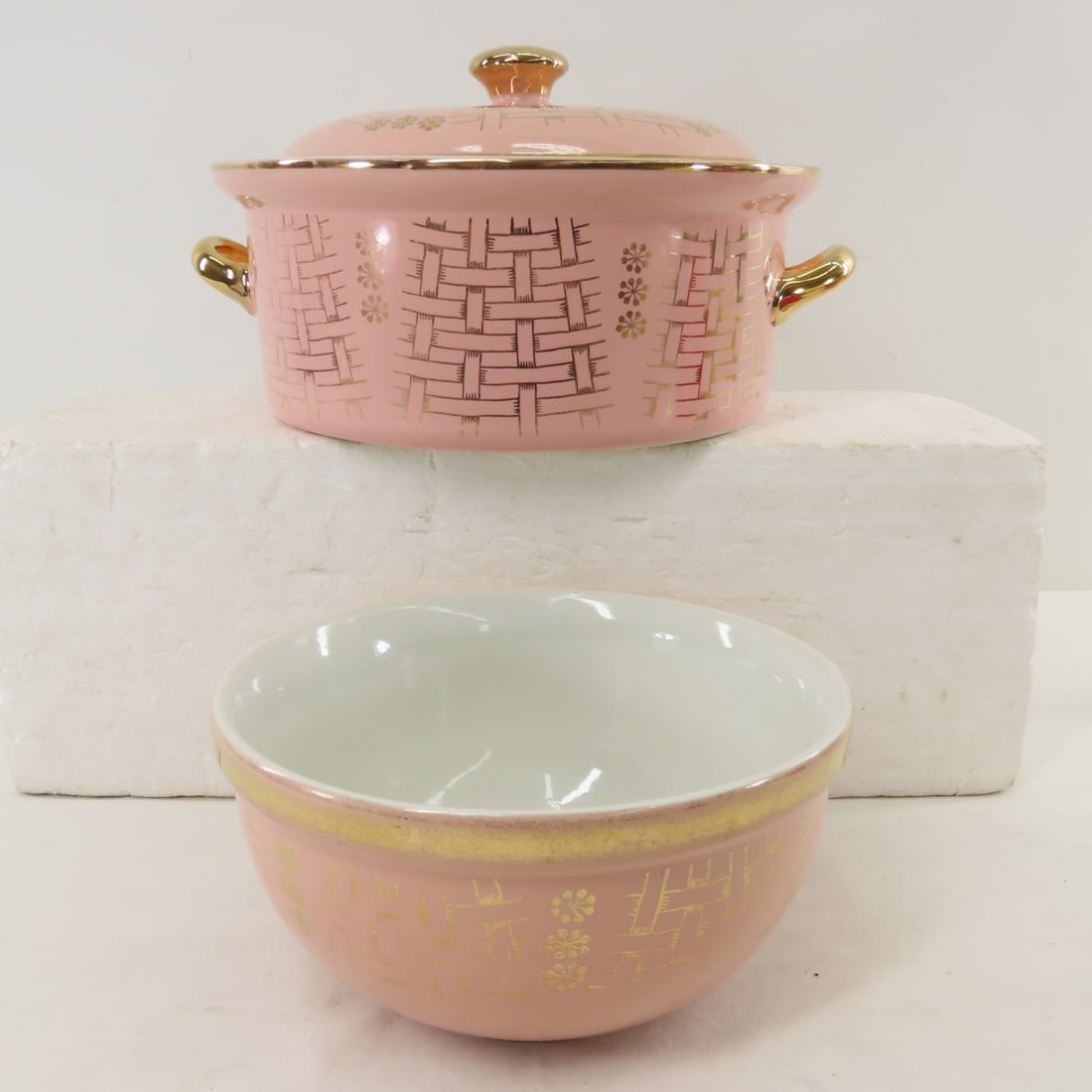Vintage Hall Kitchenware, Pitchers, Casseroles - 6