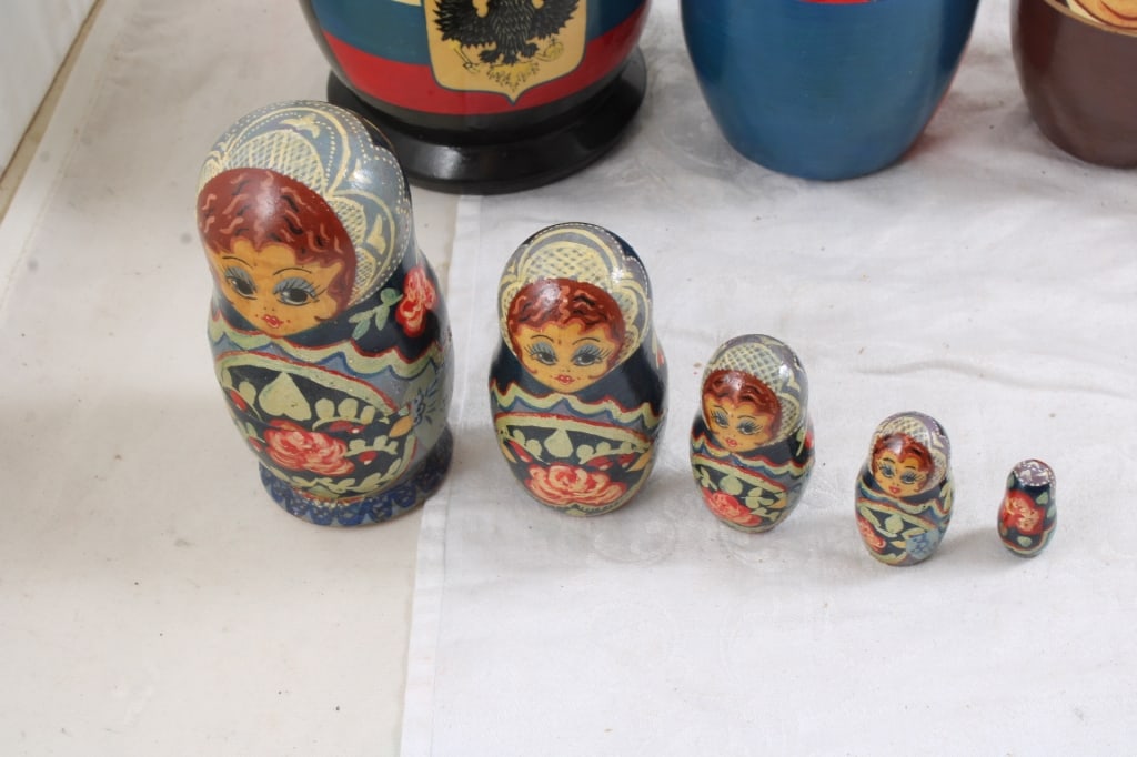 3 Russian and other Nesting Dolls 9", 7" & 4" - 2
