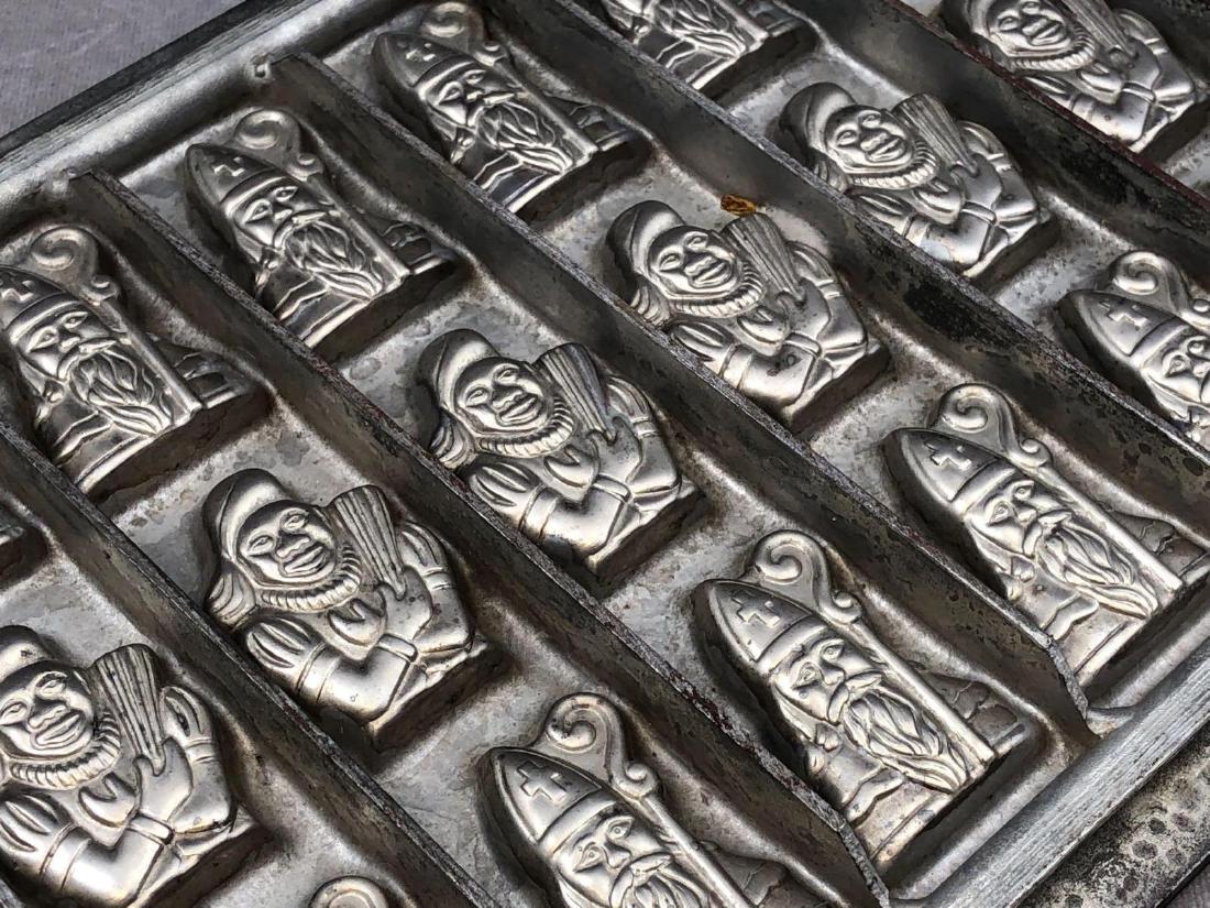 Single Frame Saint Nick and Jester Chocolate Mold, (1 of 7)