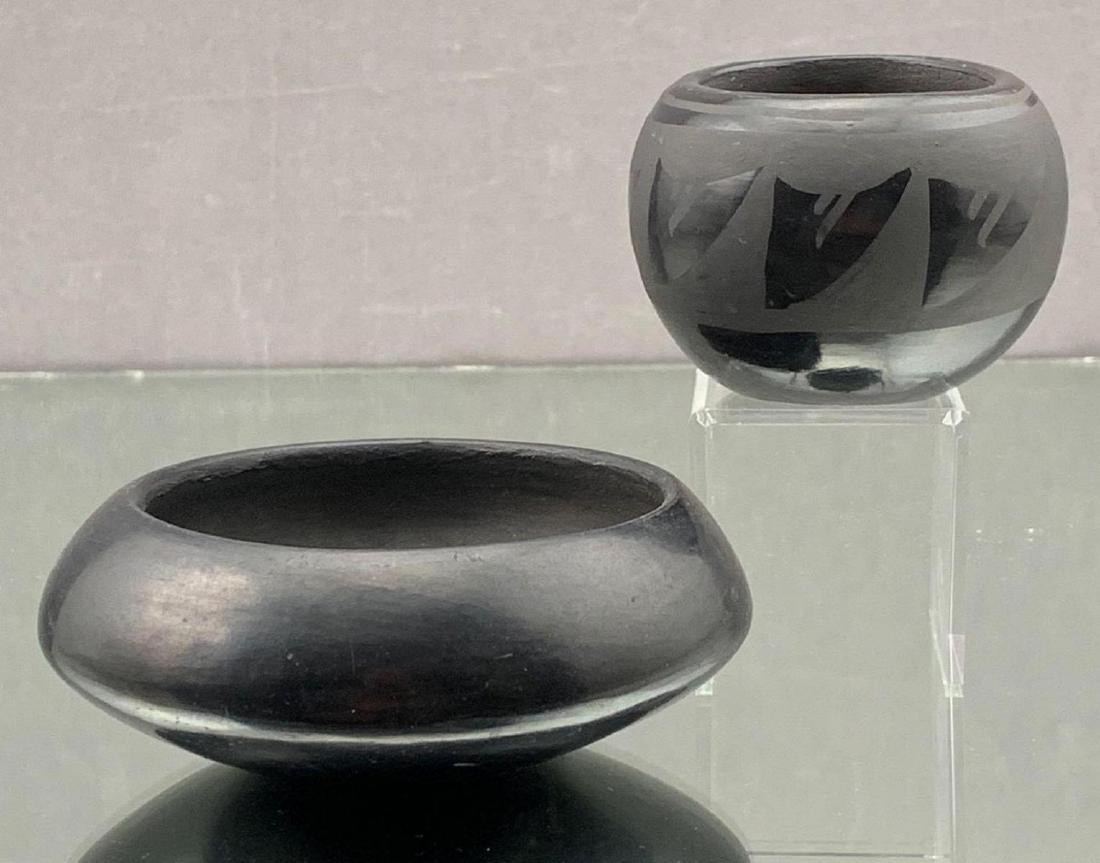Two Santa Clara Pueblo Blackware Pottery Bowls (1 of 10)