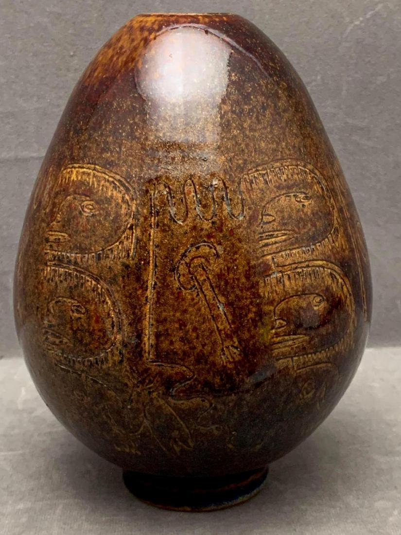Edwin and Mary Scheier Art Pottery Egg Form Vase: Extremely finely decorated and glazed Scheier art pottery vase, in a highly unusual and beautiful egg ovoid form. Featuring intricately decorated figural incised sgraffito figures, patterns, and obje