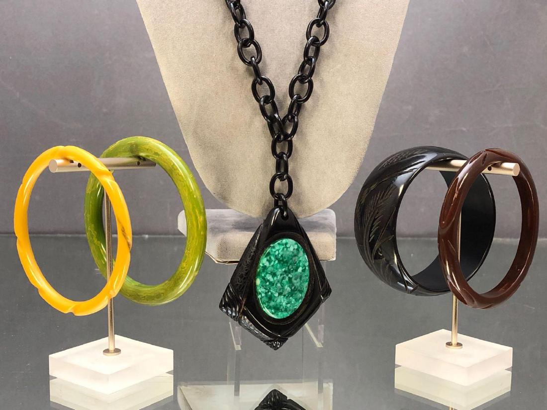 Vintage Bakelite Jewelry Lot, Bracelets & Necklace (1 of 15)
