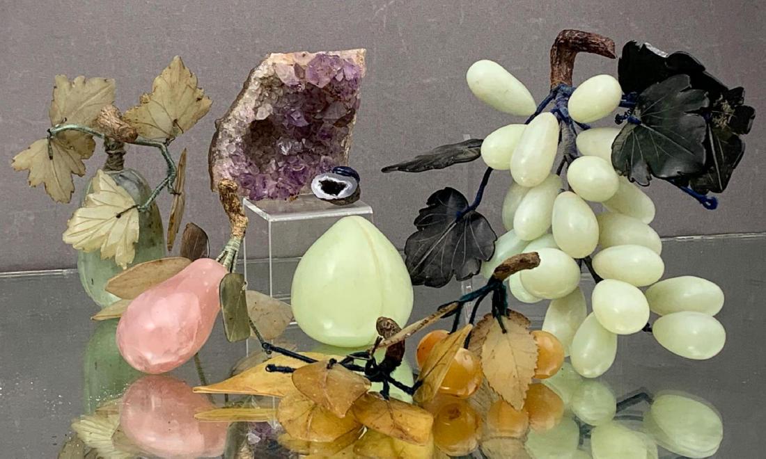 Lot of Semi Predious Gemstone Fruit (1 of 9)