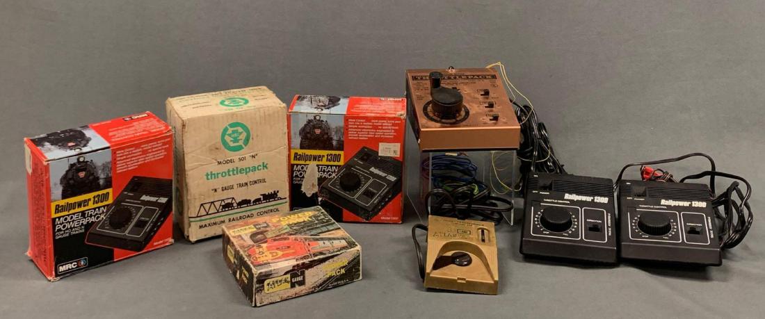 Lot Of Vintage Model Train Transformers/Controllers (1 of 5)