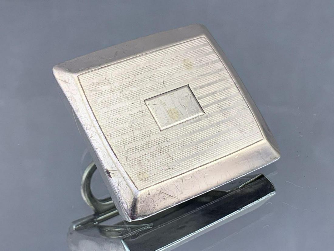 14k Gold And Sterling Silver Belt Buckle: 14k and Sterling Silver Belt Buckle, 18.1g, approximately 1.5 x 1.5 in. ALL CREDIT CARDS WILL BE MANUALLY VERIFIED PRIOR TO SHIPMENT.